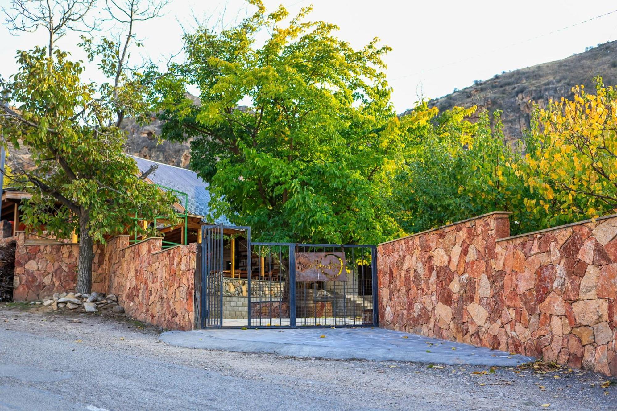 Areni Wine Art Bed & Breakfast Exterior foto